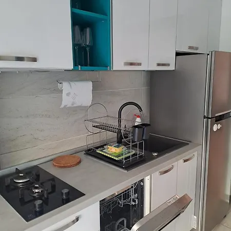 Alezzi Seaside Lejlighed *