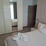 Apartment Alezzi *