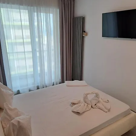 Apartment Alezzi