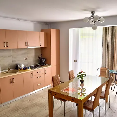 Apartment Alezzi Navodari