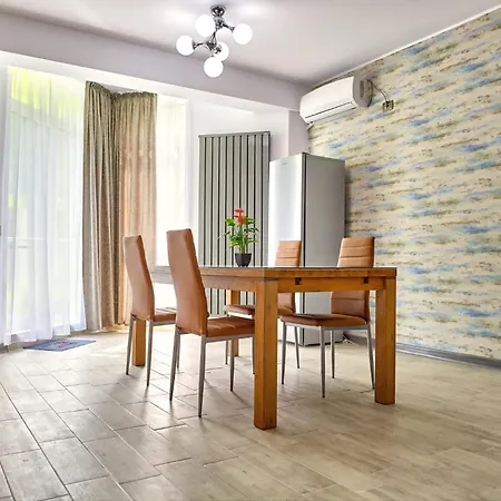 Alezzi Apartment