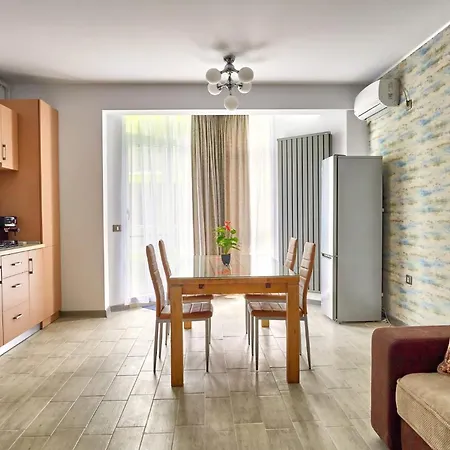 Apartment Alezzi